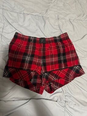 Victoria’s Secret Red and black Plaid pajama shorts with stretchy wait size XS